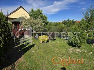 Kuća sa placem  Gornje Crnatovo, 25 km od Niša