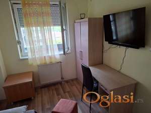 NOVO-USELJIVO,nov nameštaj 32 m2-mini jednoiposoban 250 evra u blizini stanice