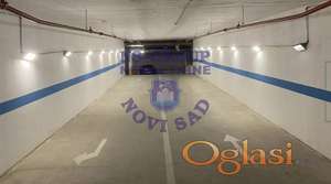 Garažno mesto u Kej Gardenu!