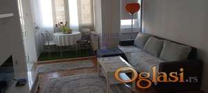 Izdaje se dvoiposoban stan površine 58m² na Bulevaru oslobođenja