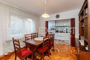 Na prodaju kuća na Ledenoj steni, 200m2