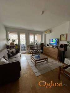 Uknjižen, renoviran,odvojena spavaća soba ID#8764