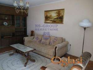 Odličan veoma prostran dvosoban stan na Limanu 3