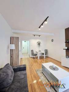  PRELEPA, KOMPLETNO NAMEŠTENA GARSONJERA - NOVA DETELINARA