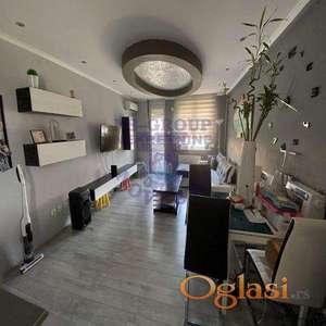 Predstavljamo vam odličnu nekretninu u kvalitetno rađeboj zgradi na Novoj Detelinari.