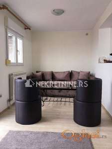 Beograđanka, odmah useljiv, namešten ID#18961