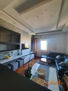 Novi Sad - TOP lokacija Bulevar Evrope - lepo opremljen dvoiposoban stan - 700 eura