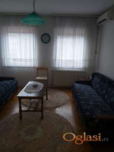 Grbavica,Braće Ribnikar,garsonjera 300 e