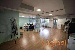 Lokal na veoma trazenoj lokaciji! 110m