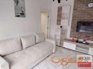 Jednoiposoban stan 32 m², Adice, Novi Sad, prizemlje
