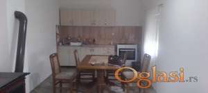 Krčedin kuća, 3.0 trosobna, 44 m², Hitno!