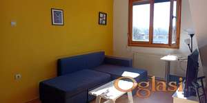 NAMEŠTEN JEDNOIPOSOBAN STAN U MAKSIMA GORKOG 280 EVRA