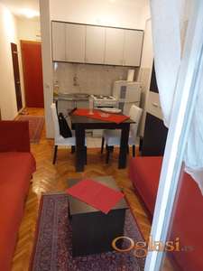 BULEVAR NAMESTENA GARSONJERA