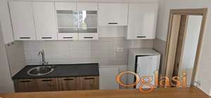 NOV DELIMIČNO NAMEŠTEN DVOIPOSOBAN STAN 674M2 NOVO NASELJE-JUGOVIĆEVO