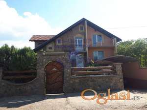 Dvojna kuća sa hladnjačom - 114m2 - KLISA