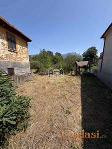 Kuća u Gadžinom Hanu P=80m2, plac 6.5a+ 2ha zemlja ID#2471