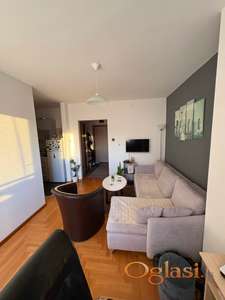 Cara Dusana 76, 36 kvadrata sa sobom, IZUZETAN