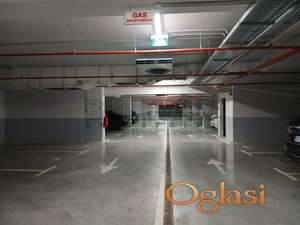 Izdaje se parking mesto u podzemnoj garaži kompleksa Delta Residence