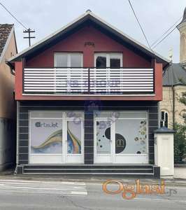 Na prodaju kuća na atraktivnoj lokaciji u samom centru Sremske Kamenice.