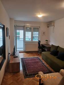 Izdaje se stan na Grbavici