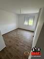 <p><b>* * * Retko u ponudi* * *</b></p><p>Prostran petosoban stan koji se sastoji od dva kupatila, četiri spavaće sobe, 