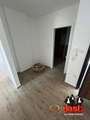<p><b>* * * Retko u ponudi* * *</b></p><p>Prostran petosoban stan koji se sastoji od dva kupatila, četiri spavaće sobe, 