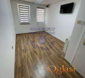 Socijalno. Prodaje se kompletno renovirana i moderno uređena garsonjera od 13m².