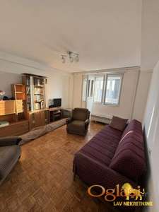 NOVI SAD - ŽELEZNIČKA STANICA - 52.00 m2