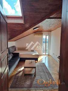 Izdaje se jednoiposoban stan u Stevana Musica ID#3981