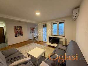 Funkcionalan 2.0 stan sa pogledom na bazen-top lokacija Altina ID#1306