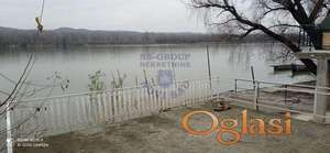 Kuca na Kamenjaru sa terasom na Dunavu