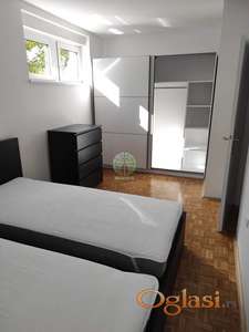 izdaje se renoviran 2,5 sobni stan na Zvezdari ID#1055