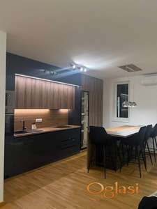 Izdaje se stan u Novom Sadu 84,5 m2