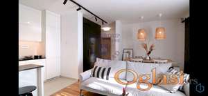 Moderan, svetao i potpuno namešten dvosoban stan.