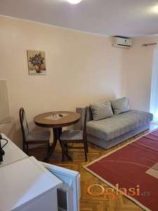 NAMESTENA GARSONJERA NA GRBAVICI, DANILA KISA