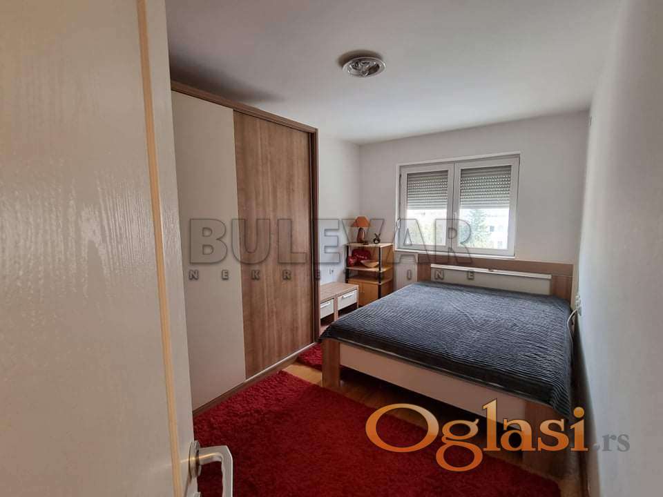 сдаётся двухкомнатная квартира в Доме Здравли, 63m2 — фото