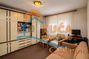 Dvosoban stan u Duvaništu, 7. sprat, lift, Cg