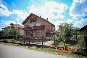 Šumarice, Kragujevac - ozakonjena kuća 292 m2 i pomoćni objekat 42 m2, na placu 783 m2