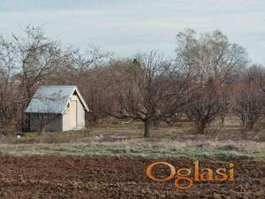 Predivan plac u pitomom Irigu!