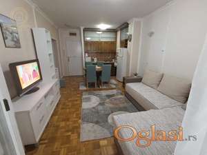 Izdaje se dvoiposoban stan - 50m2- Sajam