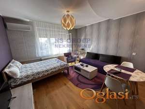 Garsonjera u strogom centru Novog Sada