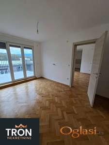 Nenamešten stan kod opštine 47m2