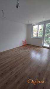 Stan sa 2 terase i podrumom - upotrebna, Mladenovac, 25.maj #2s552 #1700