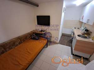 Odlična garsonjera u blizini Bulevara Evrope!