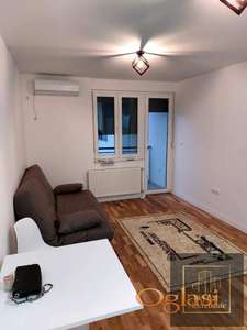 Garsonjera na Petrovaradinu ! Kompletno nameštena ! Okrugićeva