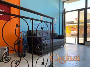 Prostran i pogodan lokal za više namena u samom centru Novog Sada -120m2