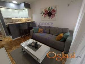 Izuzetan jednoiposoban stan!