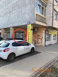 Lokal u centru Rume 16m2