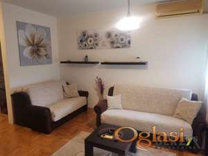KOMPLETNO NAMEŠTEN JEDNOIPOSOBAN STAN U BLIZINI FUTOŠKE PIJACE