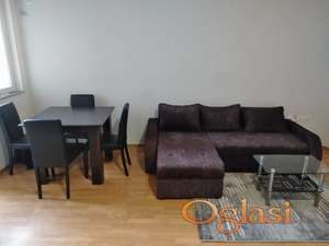 Jednoiposoban namešten stan.Nova Detelinara-350e